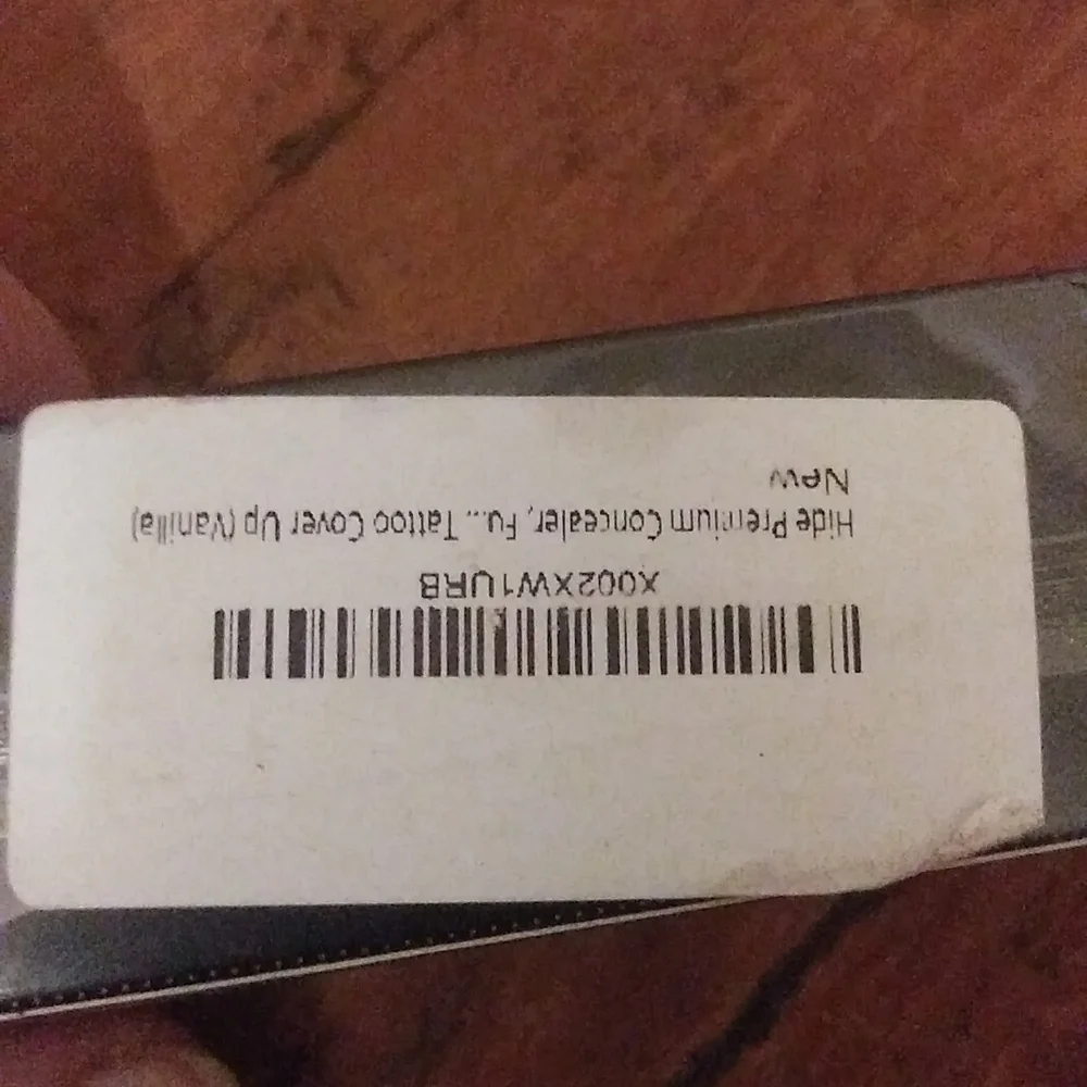 Hide multi- use full coverage concealer in vanilla new sealed